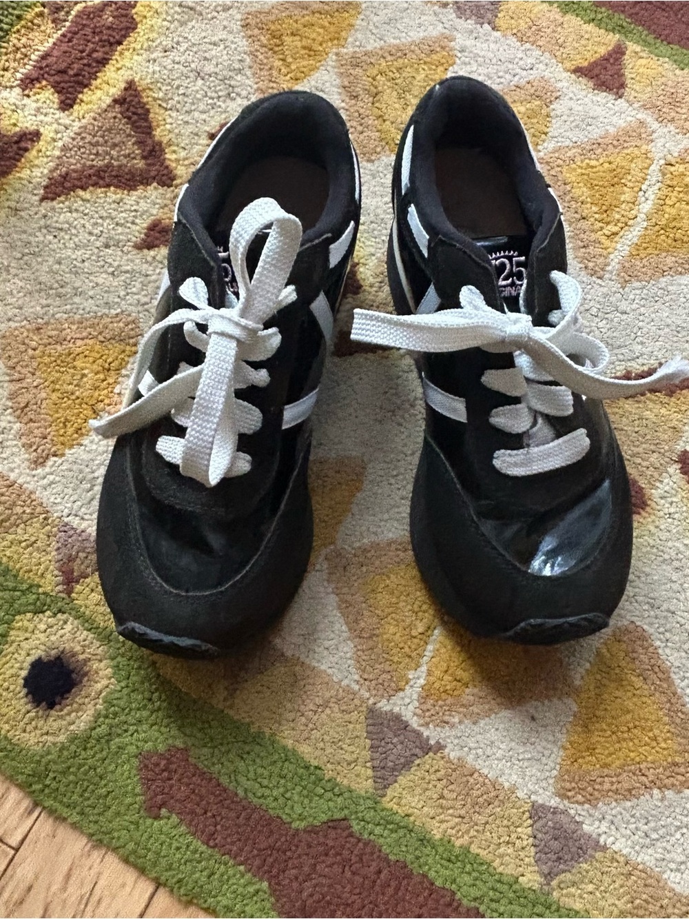 725 Originals Black & White Chunky Platform Sneakers Size 7